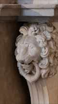 Image for Cabezas de león aguantando a Sansón - Palacio Vecchio - Florencia, Italia