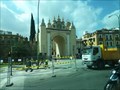 Image for El arco de la Macarena pasa del amarillo al ocre - Sevilla, Andalucía, España
