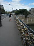 Image for Love-locks return to the bridges of Paris - Paris, France