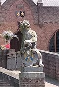 Image for 2 Leeuwen bij de ingang van Kasteel Heeswijk - Heeswijk, NL