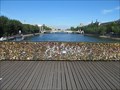 Image for Love locks removed from Pont des Art, Paris