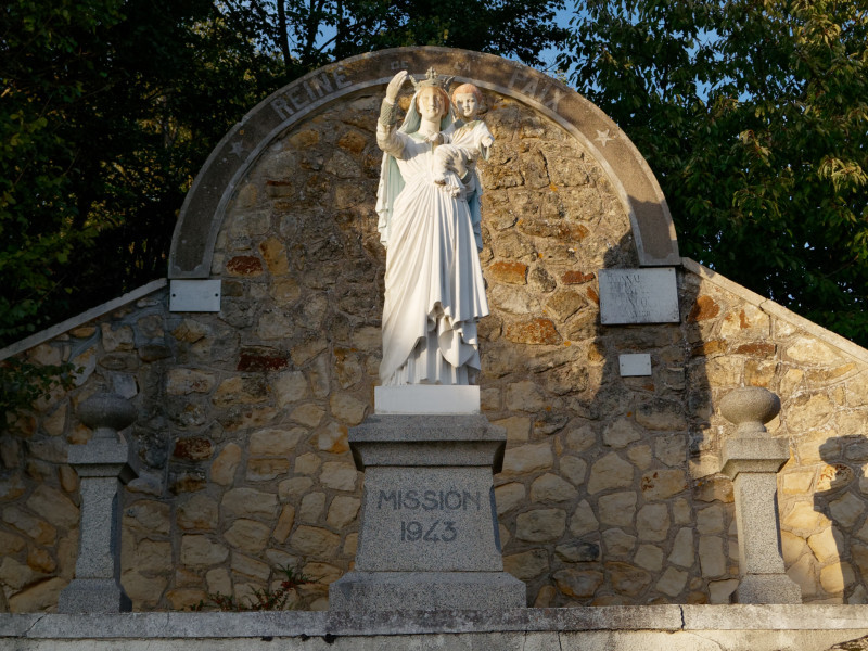 Statue de la vierge mission 1943