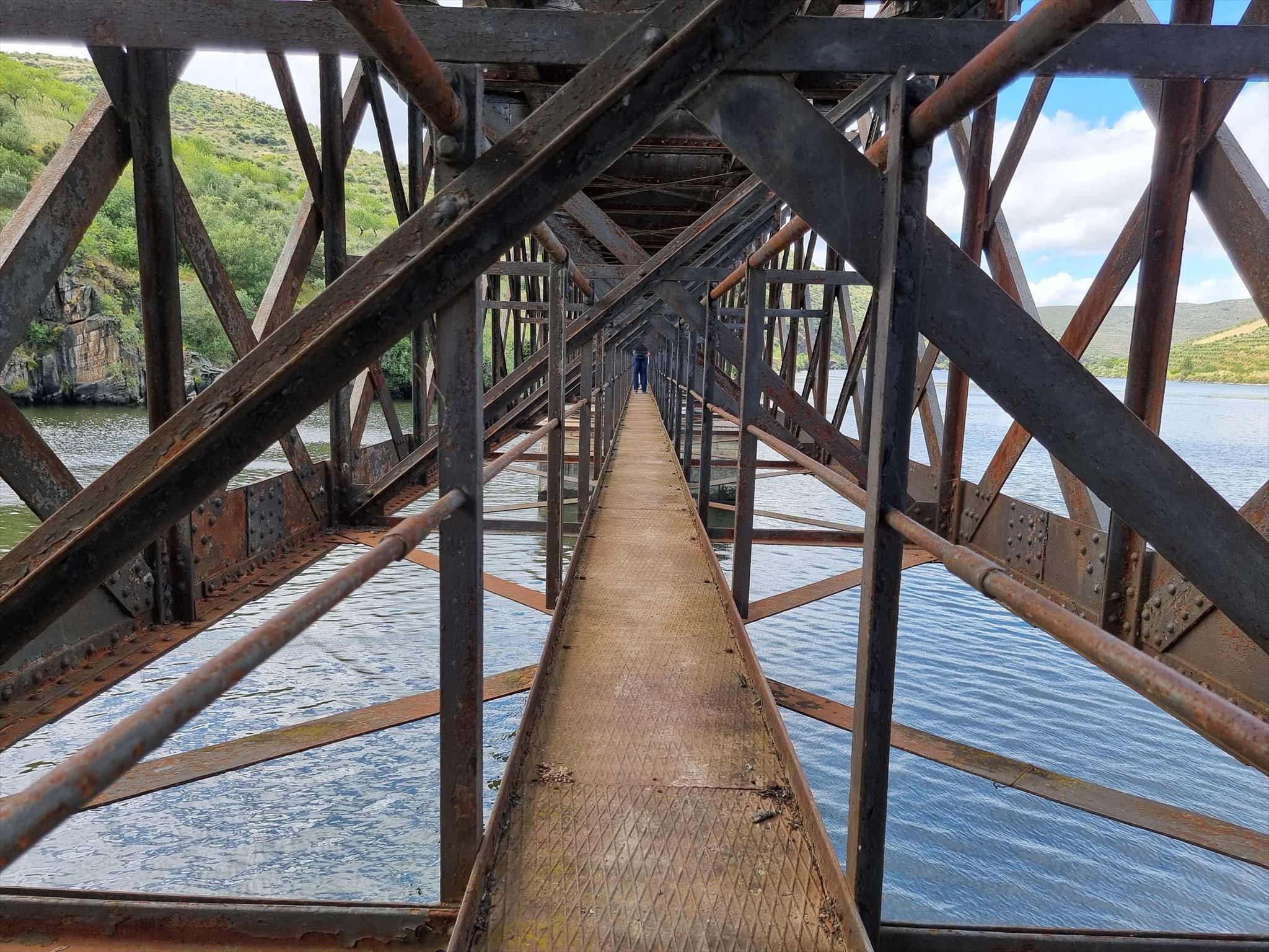 Um passeio debaixo da ponte