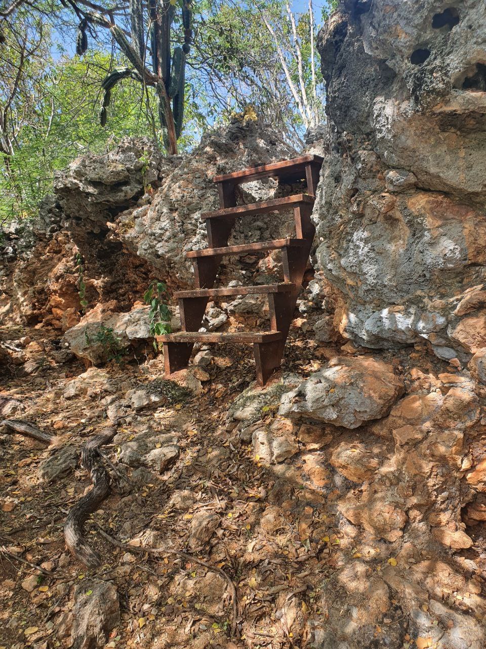 Staircase up to the plateau